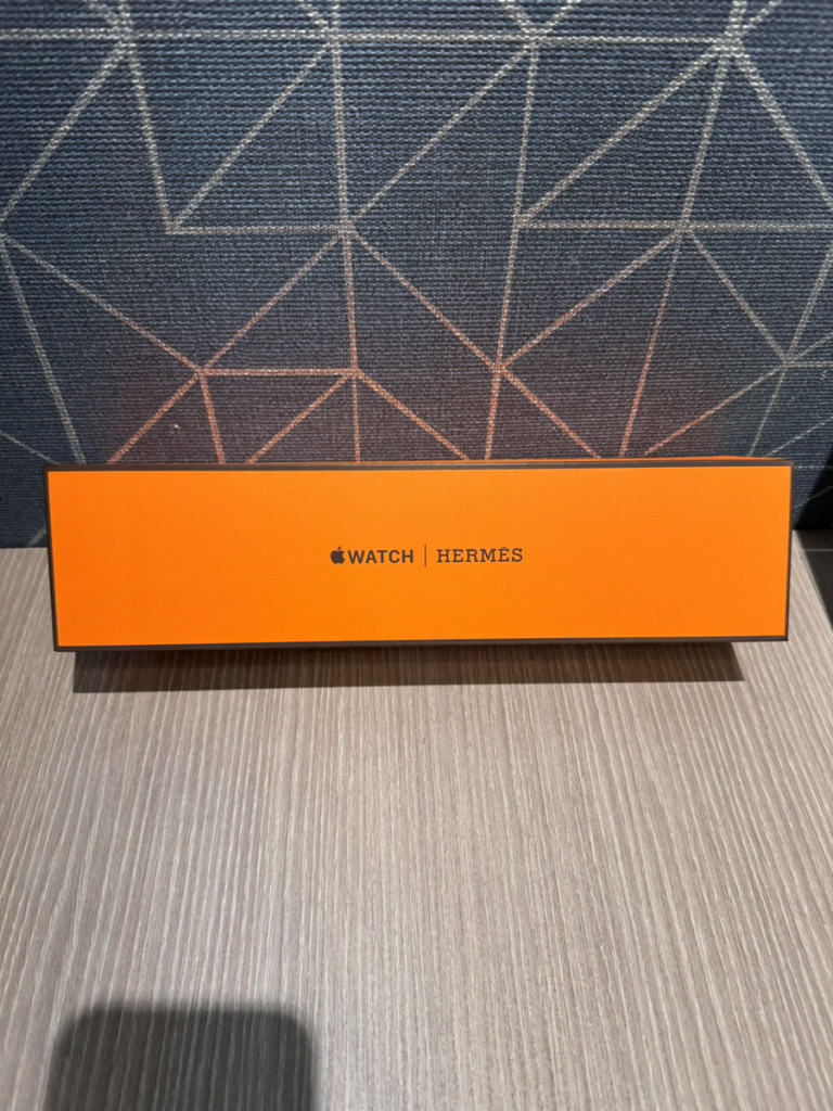 Applewatch エルメス series4 cellularモデル 40mm MU702J/A