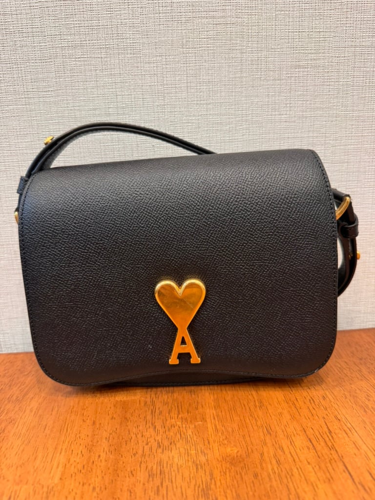 アミパリス レザー ショルダーバッグ
