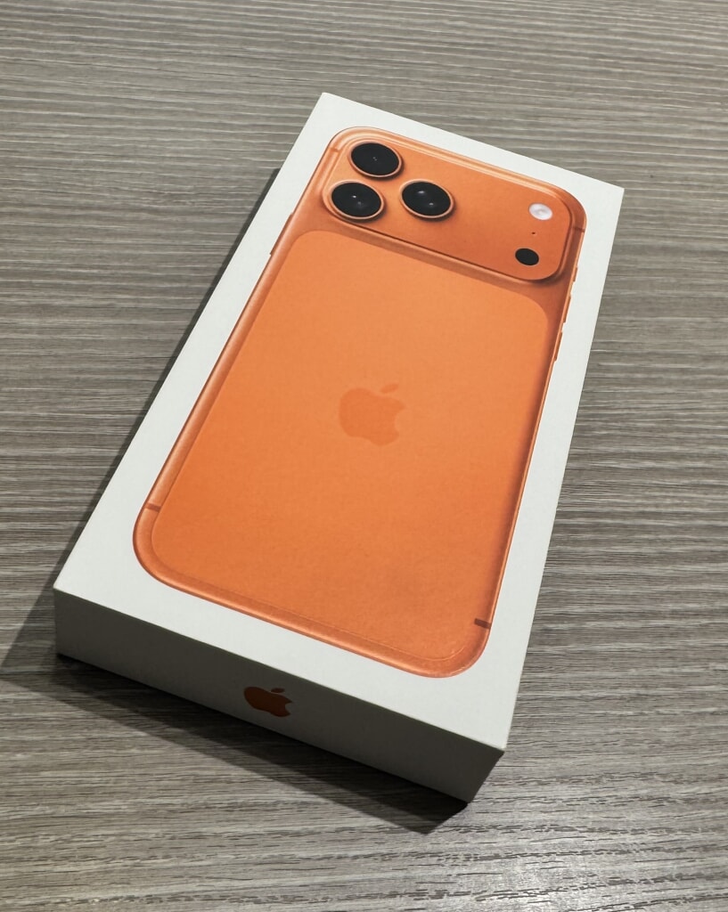 Softbank/SIMロック解除 iPhone17ProMax 512GB コズミックオレンジ MFYD4J/A