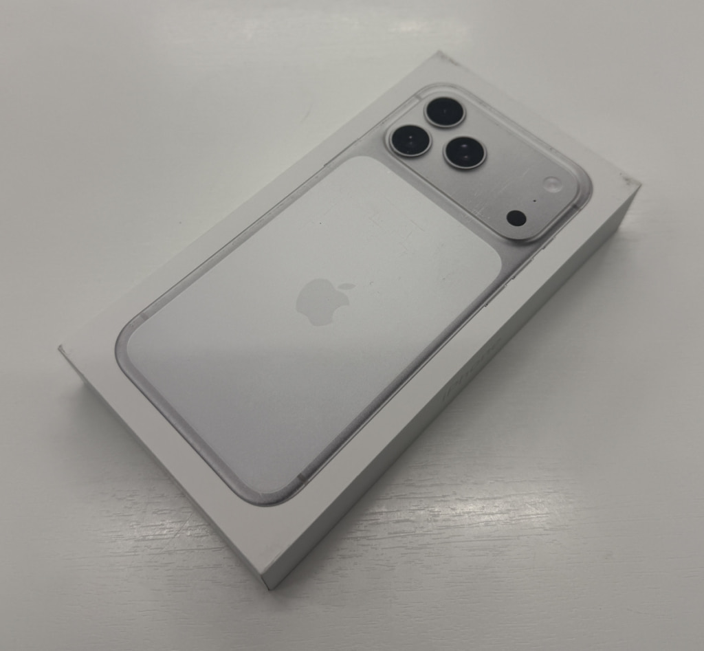 国内版SIMフリー iPhone17 Pro Max 512GB シルバー MFYC4J/A