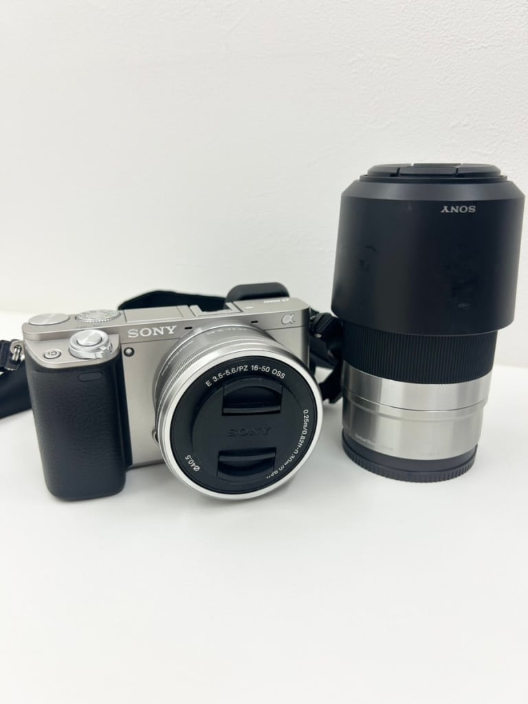 ソニー α6000 ダブルズームレンズキット シルバー ILCE-6000Y