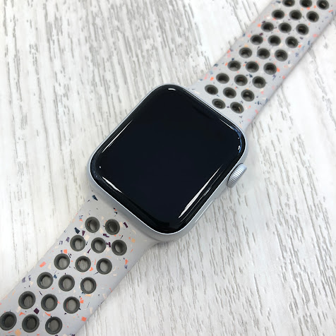 Apple Watch SE2 40mm GPSモデル MA9C4J/A