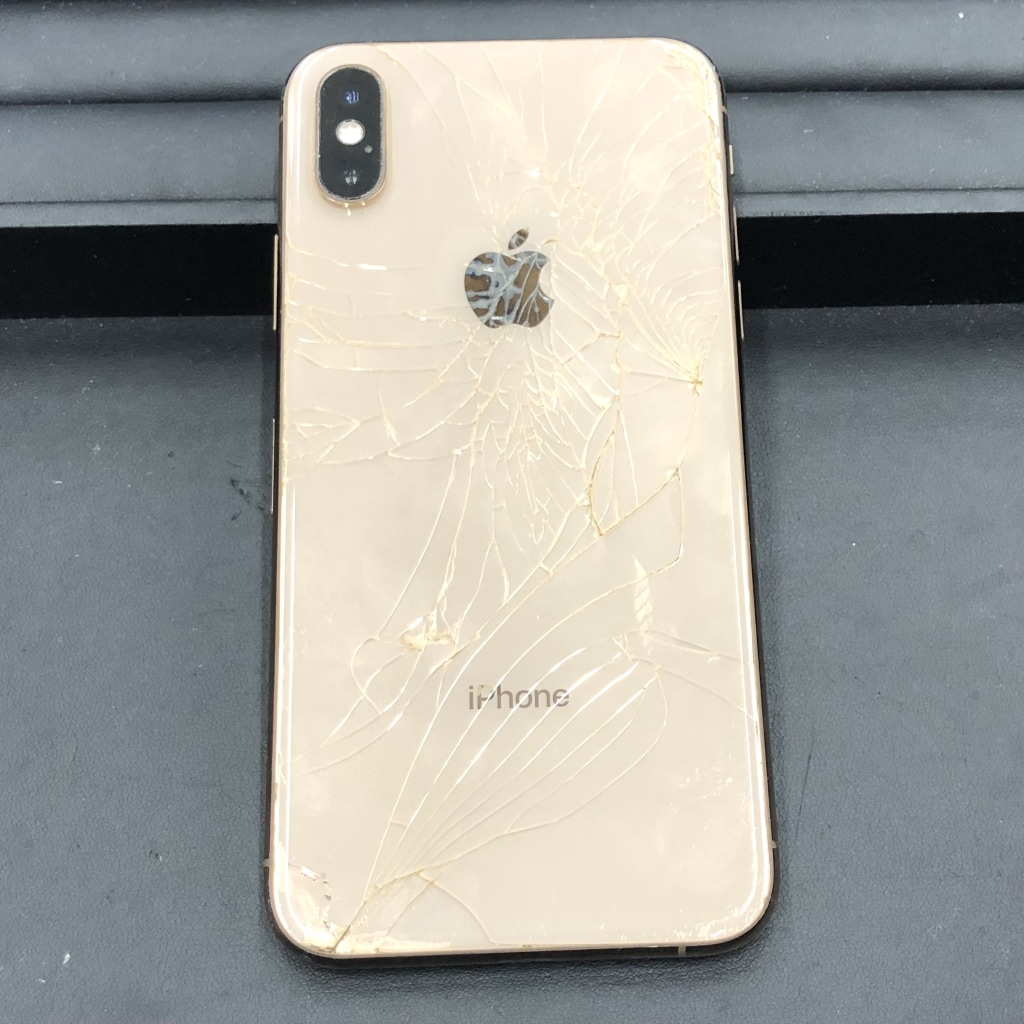 SIMロック解除(docomo) iPhoneXS 64GB ゴールド MTAY2J/A