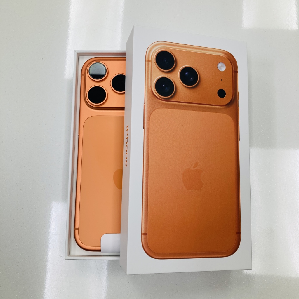SIMロック解除(softbank) iPhone17 Pro 256GB コズミックオレンジ MG864J/A