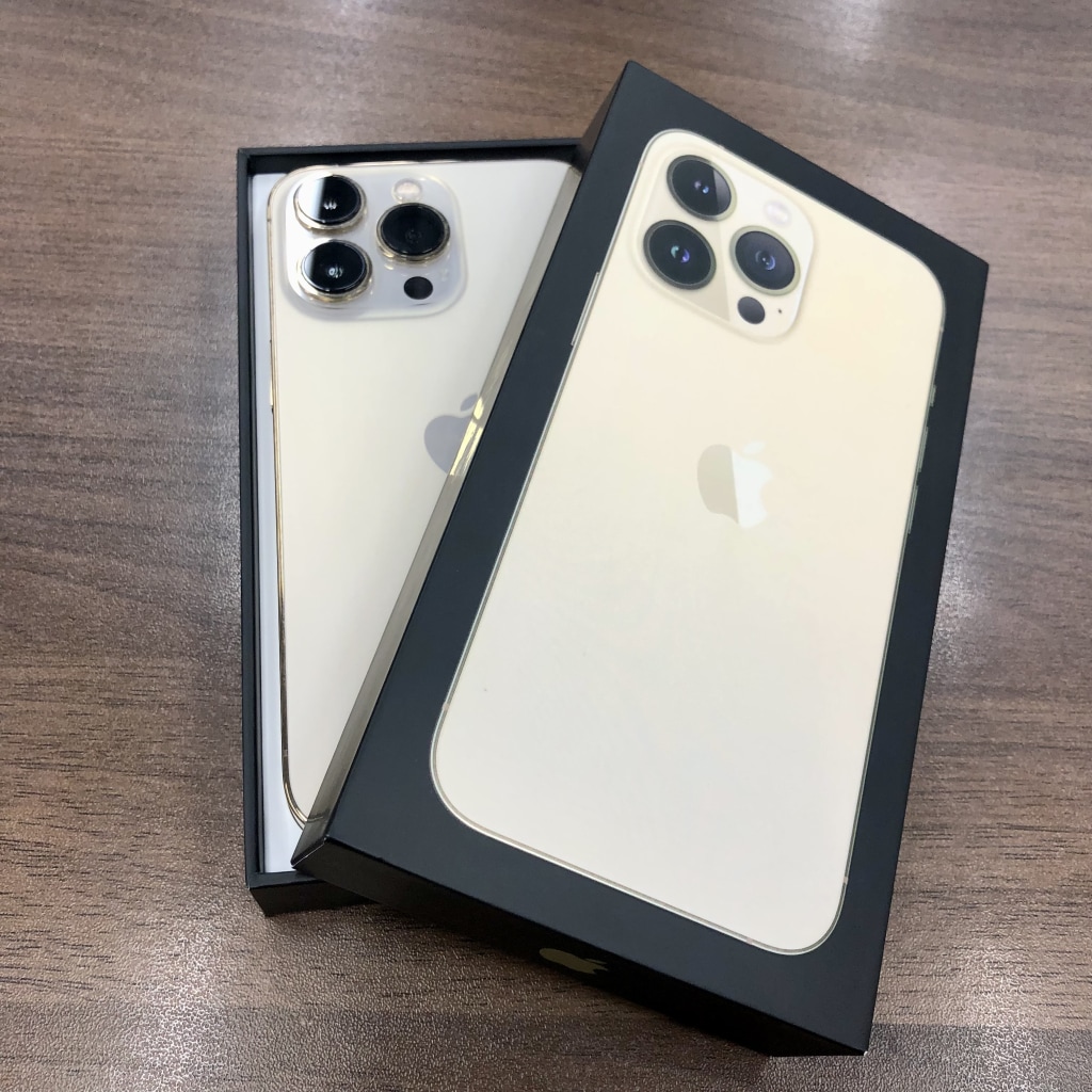 au/SIMロック解除 iPhone13Pro 256GB シルバー MLUP3J/A