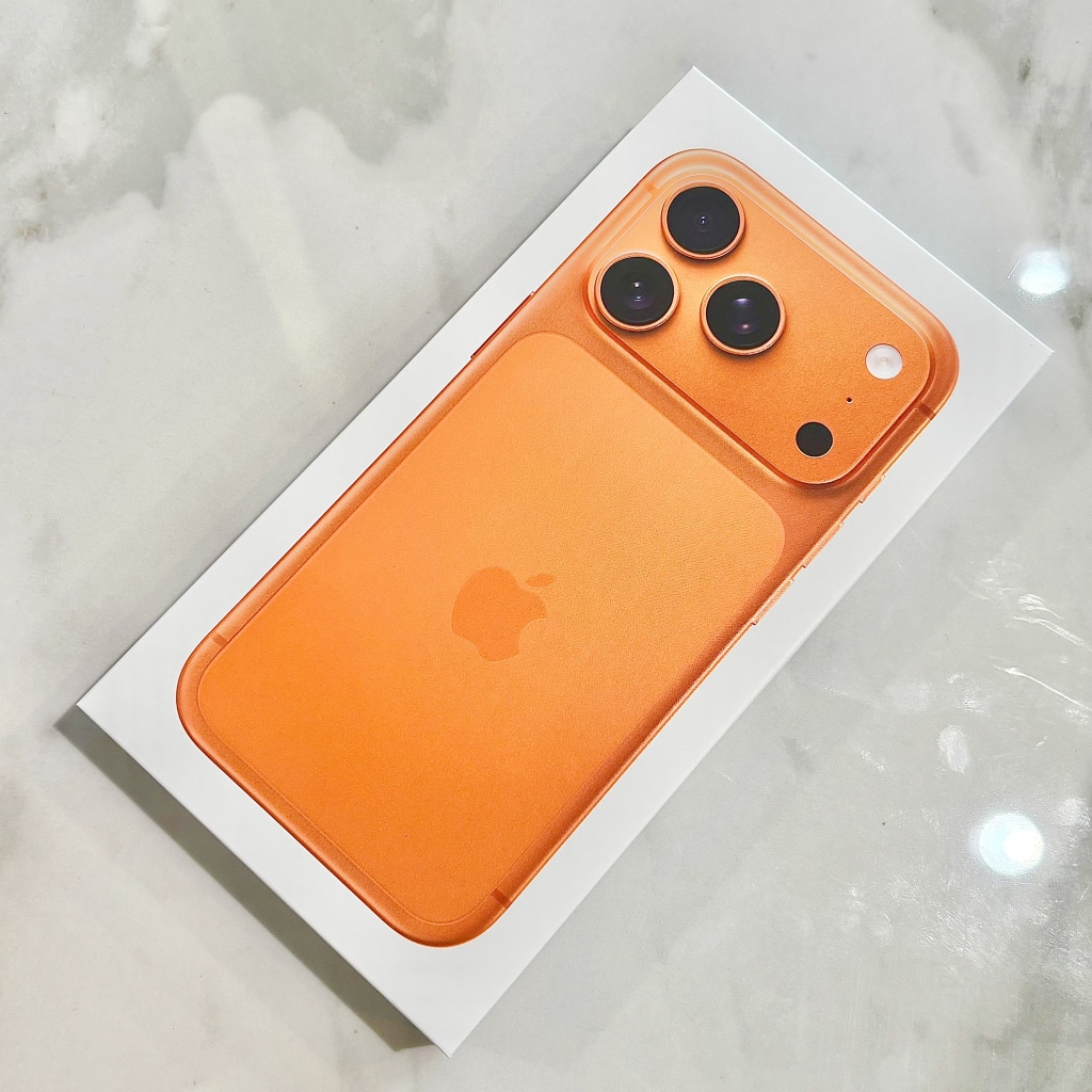 Apple iPhone17Pro 1TB コズミックオレンジ MG8E4J/A
