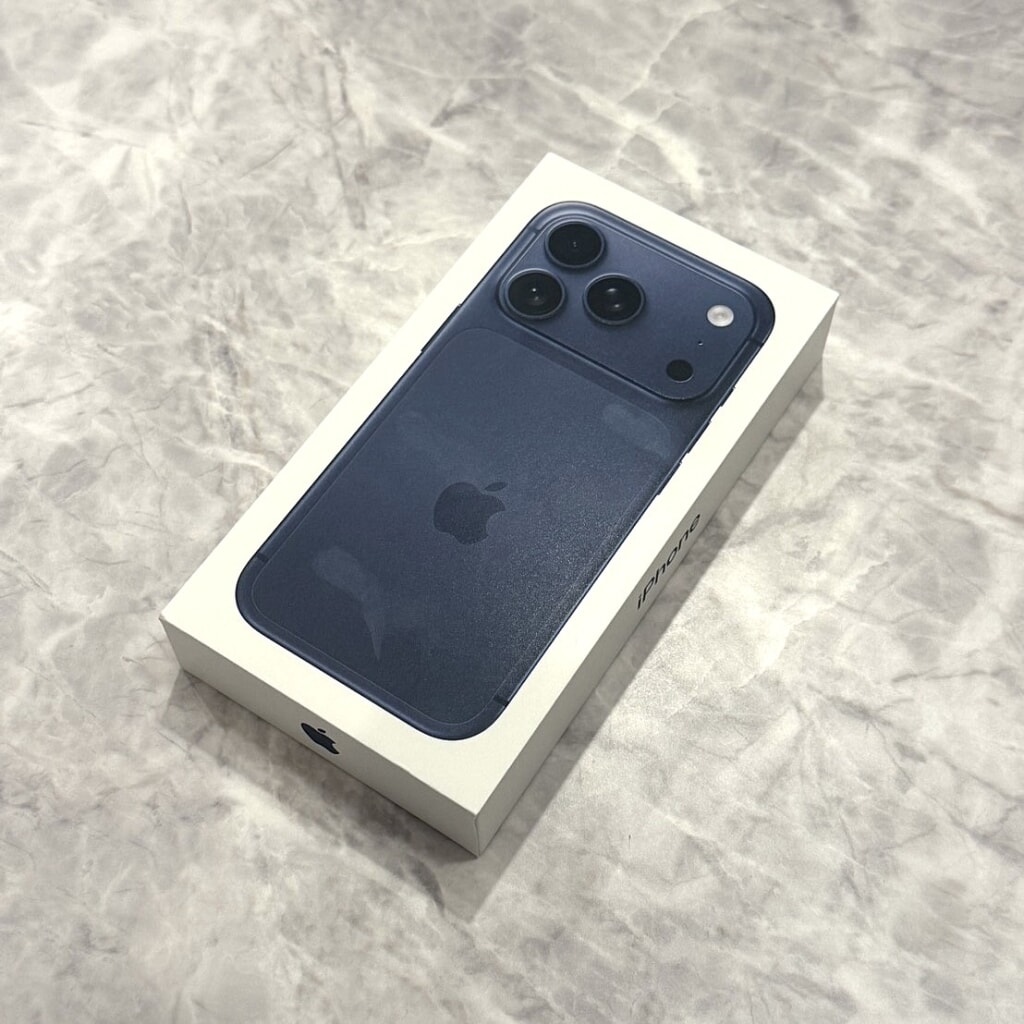 SIMロック解除(Softbank)iPhone 17 Pro 256GB ディープブルー MG874J/A