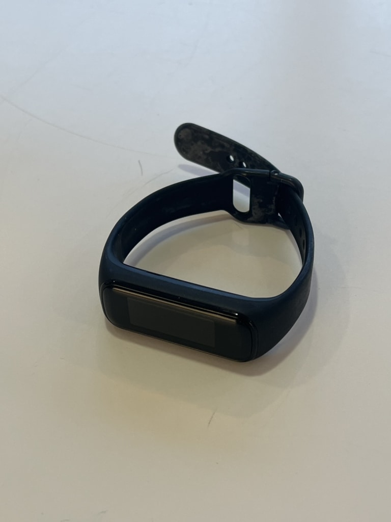 サムスン Galaxy fit2 SM-R220