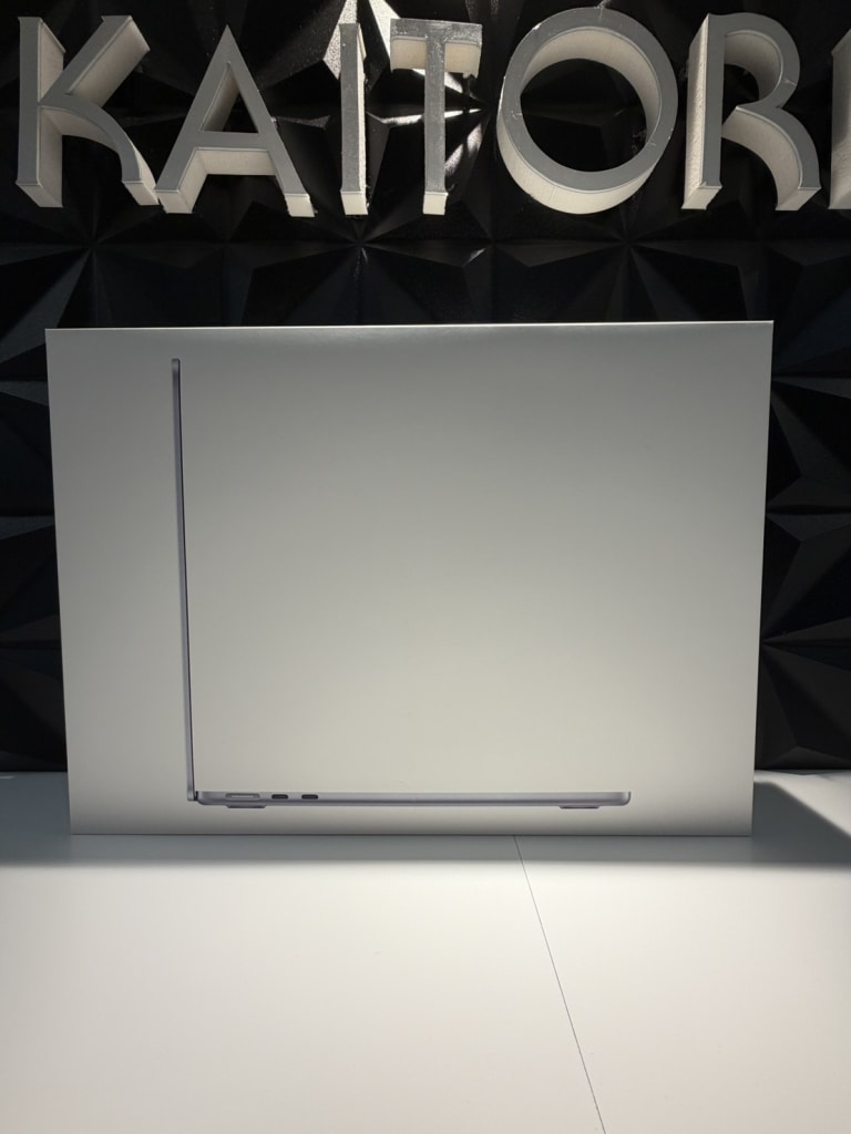 MacBook Air 13インチ M4チップ 2025年春モデル 16GB/512GB
