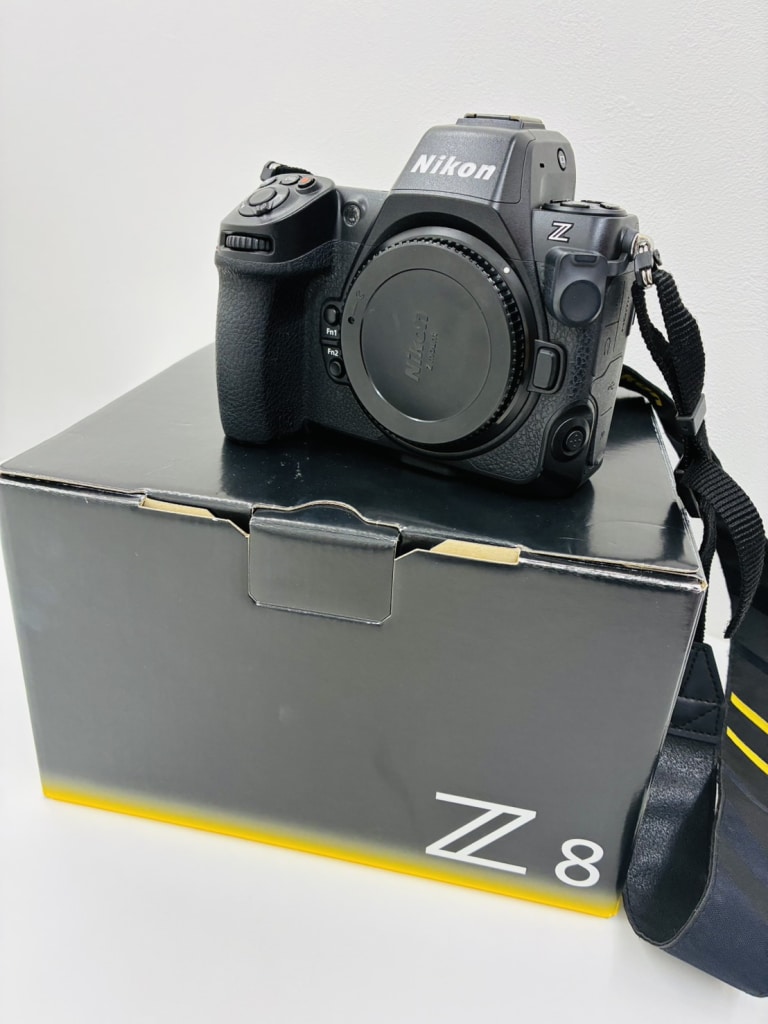 Nikon Z8 ボディ ミラーレス一眼カメラ