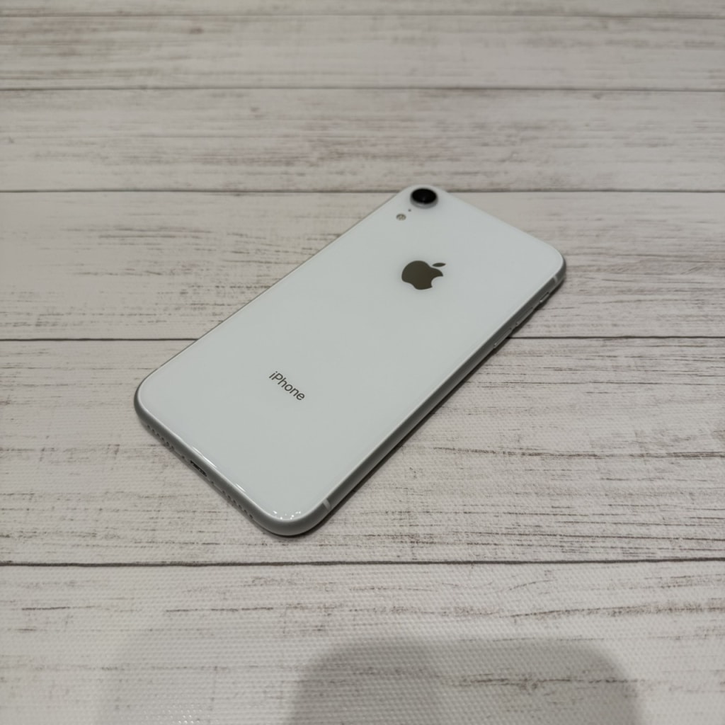 SIMロック解除(docomo)iPhoneXR 128GB ホワイト MT0J2J/A