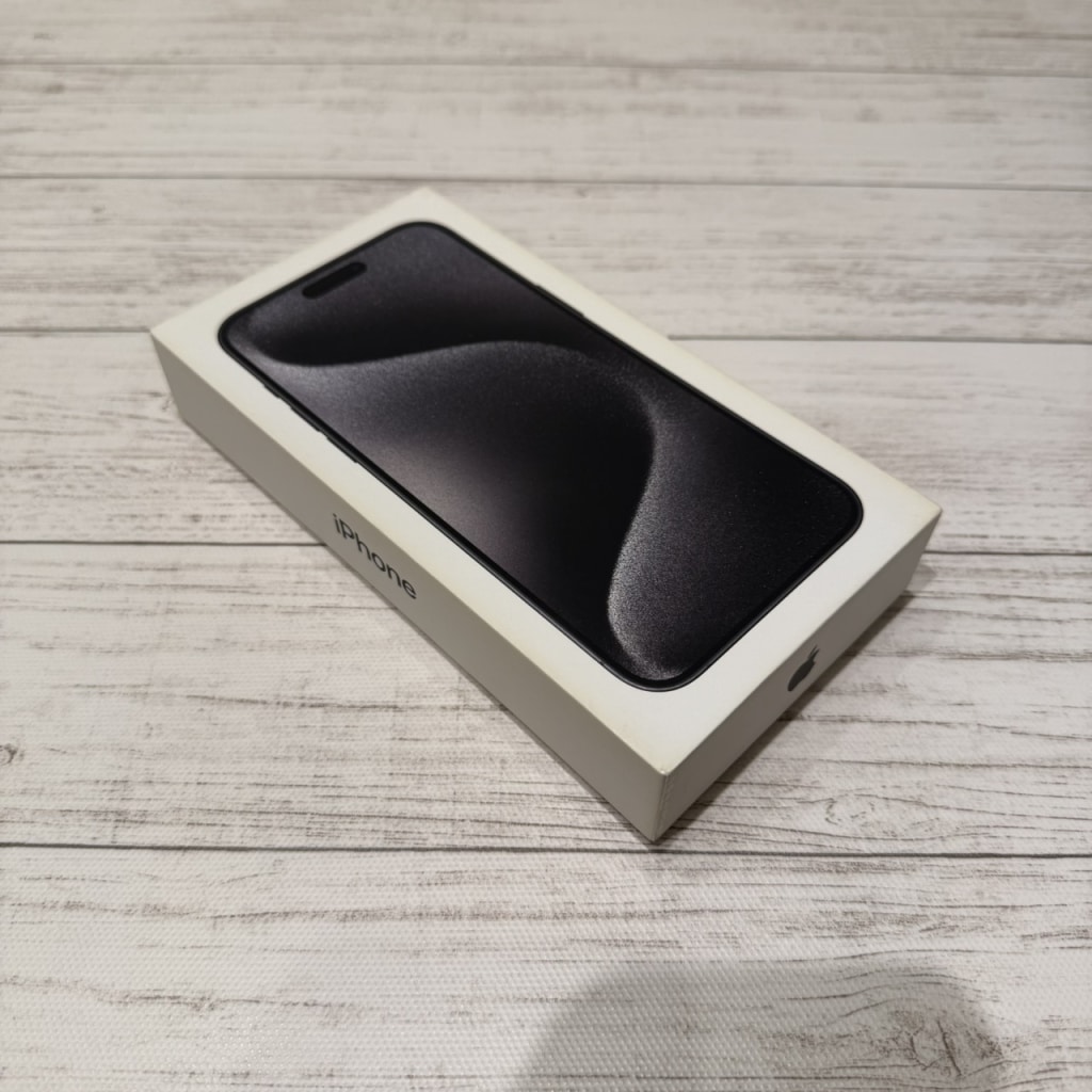 国内版SIMフリー iPhone 15 ProMax 256GB ブラックチタニウム MU6P3J/A