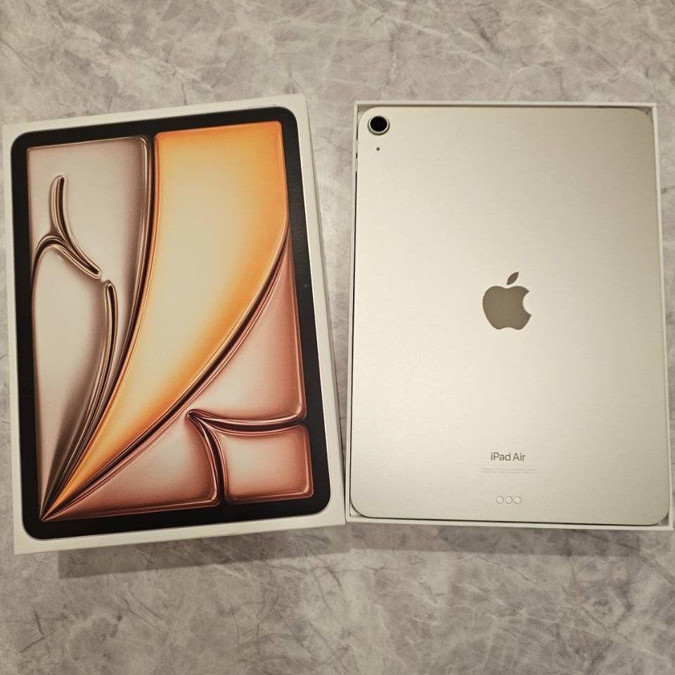 Apple iPad Air 11インチ 第6世代 M2 Wi-Fiモデル 128GB スターライト MUWE3J/A