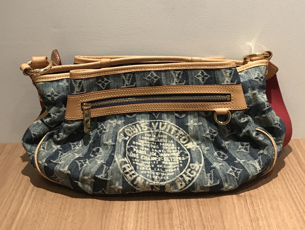 ルイヴィトン ポルテエポルレイエ M95334