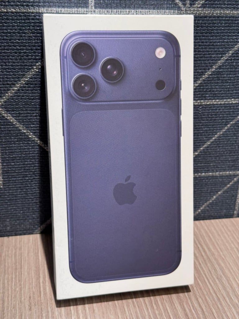 Apple iPhone17ProMax 256GB ディープブルー MFYA4J/A