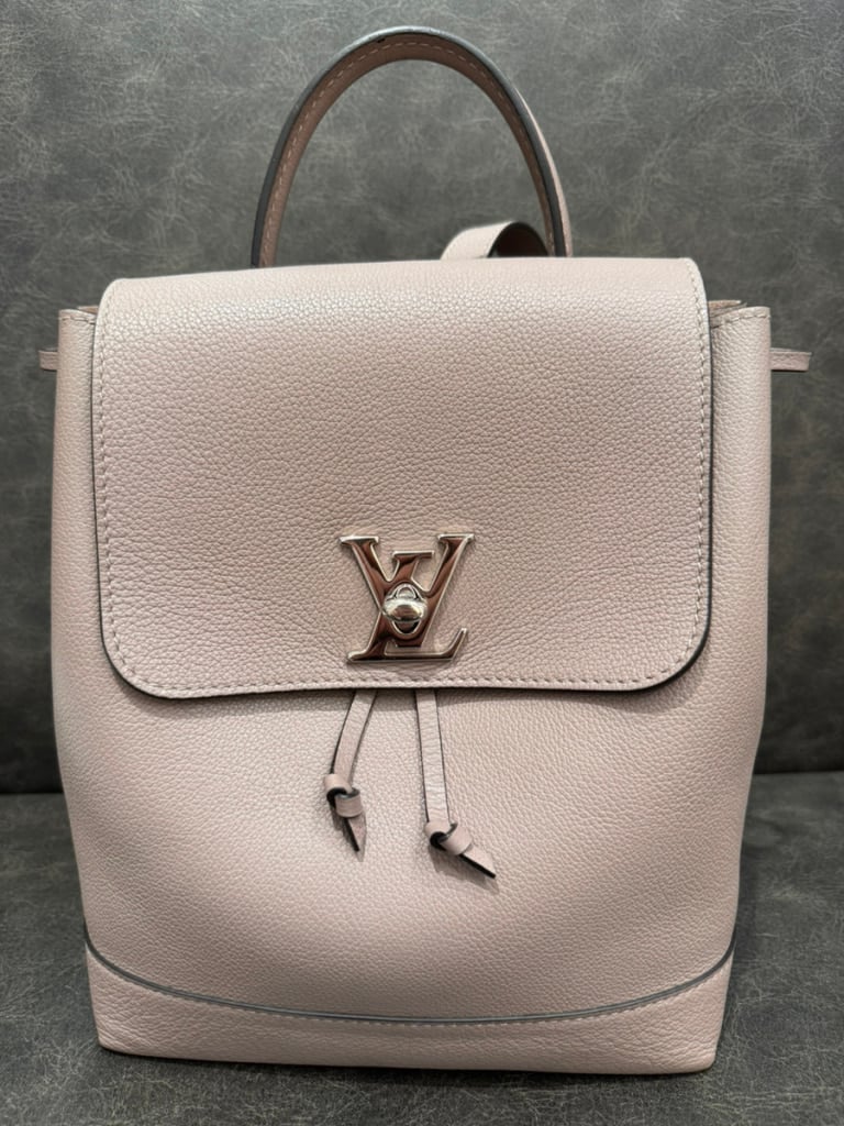 LOUIS VUITTON ルイヴィトン ロックミー バックパック M42280