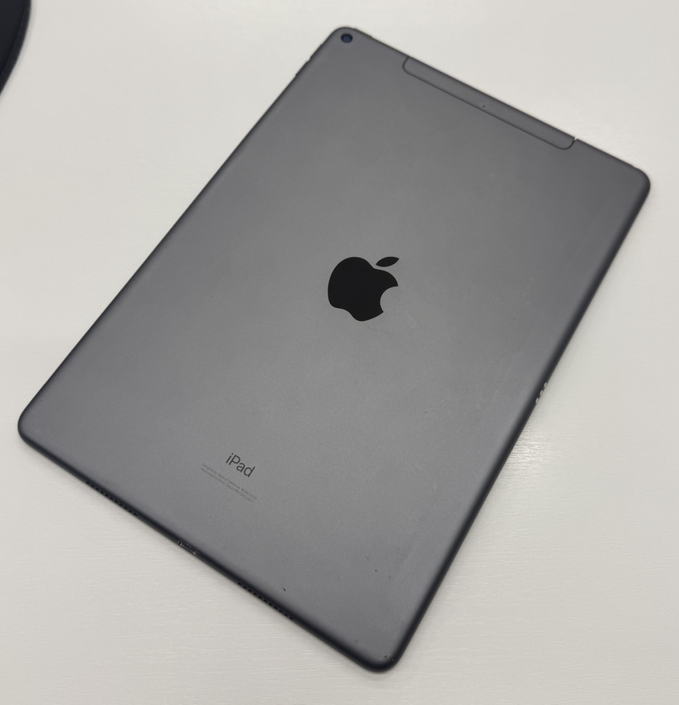 国内版SIMフリー iPad Air 第3世代 256GB スペースグレイ MV0N2J/A