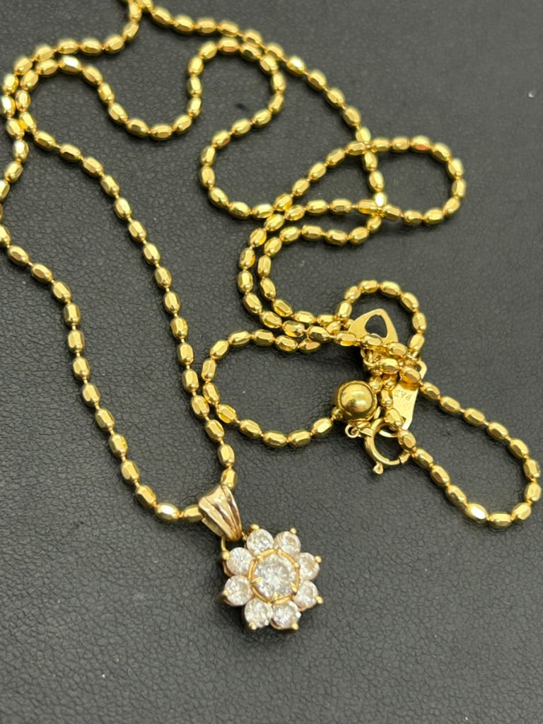 K18 ダイヤネックレス