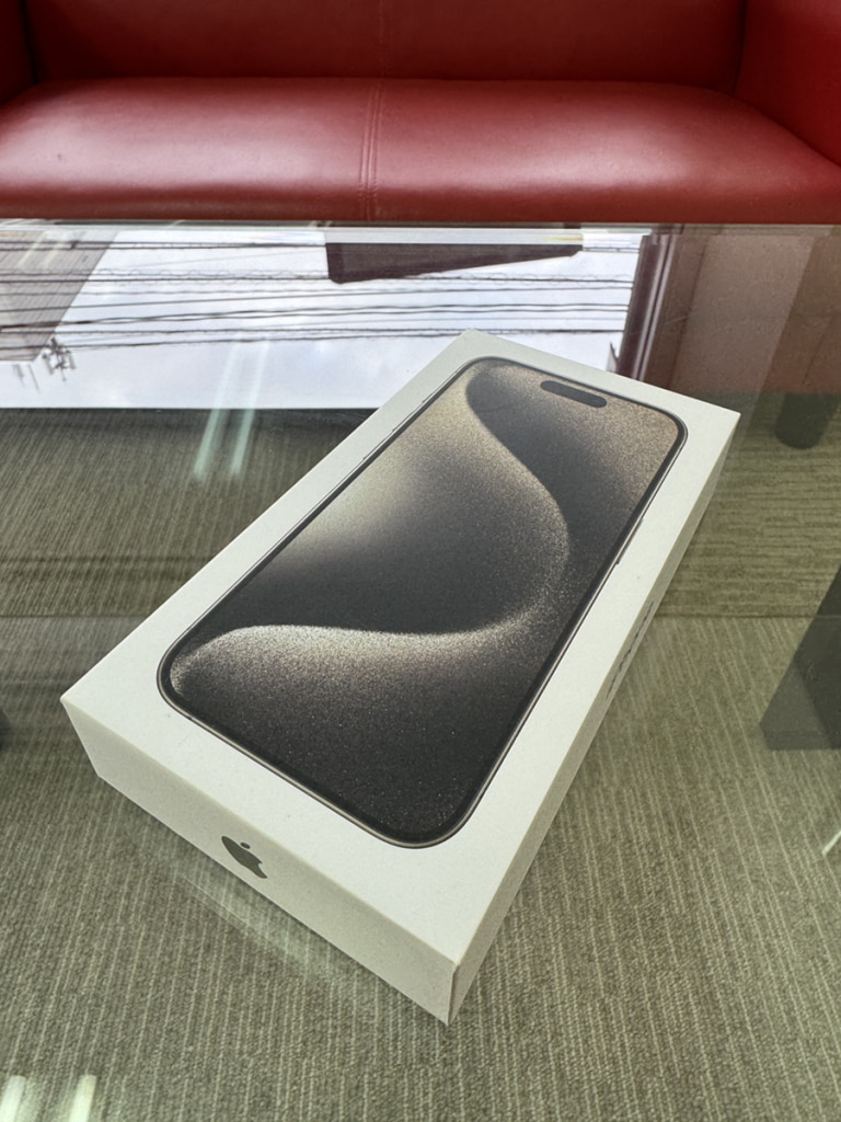 国内版SIMフリー iPhone15Pro 256GB ナチュラルチタニウム MTUF3J/A