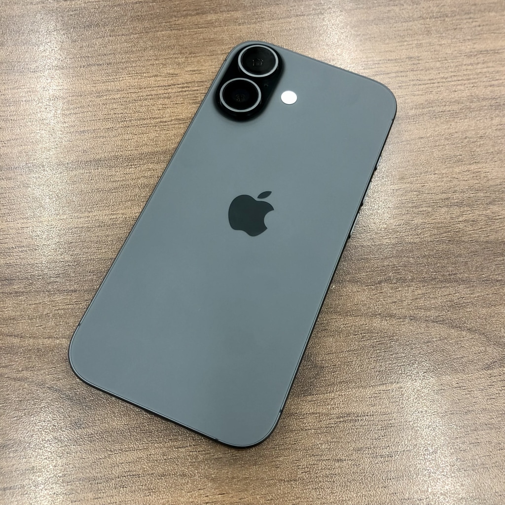 SIMロック解除(au) iPhone17 256GB ブラック NG674J/A