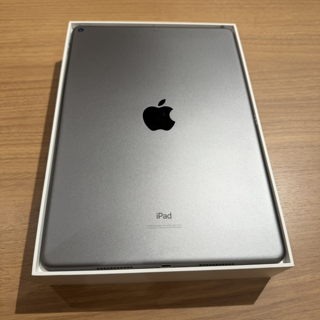 iPad Air 第3世代 Wi-Fiモデル 64GB スペースグレイ MUUJ2J/A