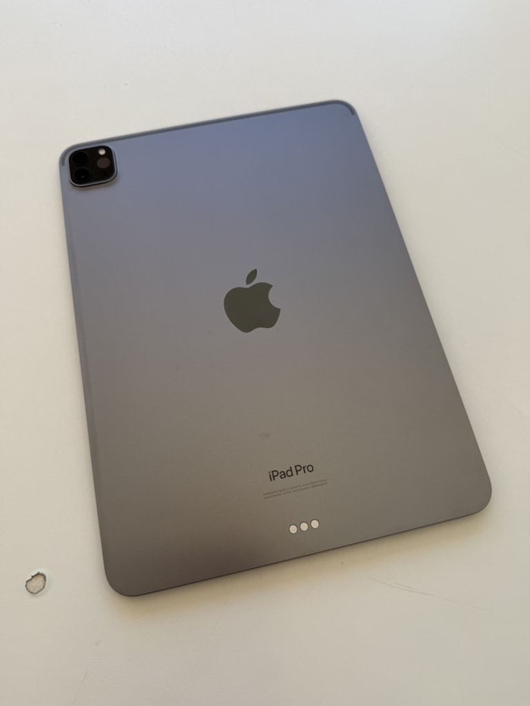 iPad Pro 第4世代 11インチ 512GB Wi-Fi MNXH3J/A スペースグレイ