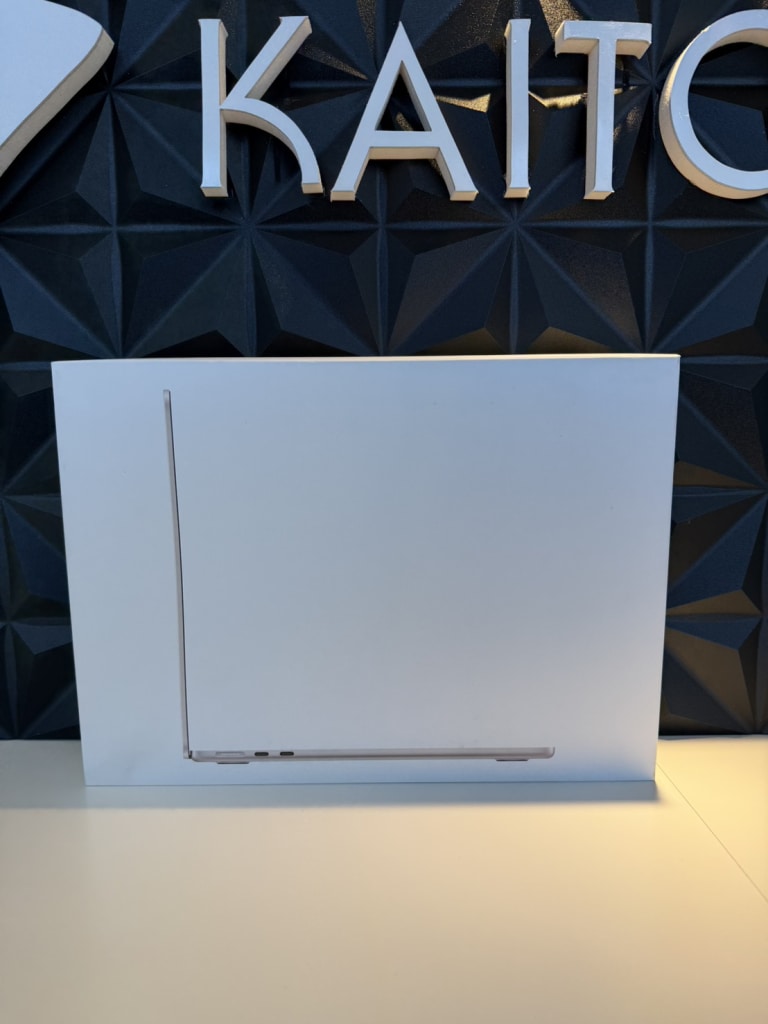 MacBook Air 13.6 MRXT3J/A スターライト