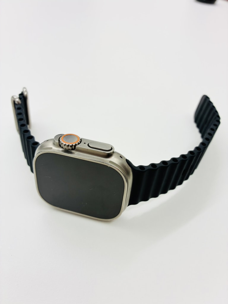 Apple Watch Ultra 49mm Cellular チタニウムケース/ミッドナイトオーシャンバンド MQFK3J/A