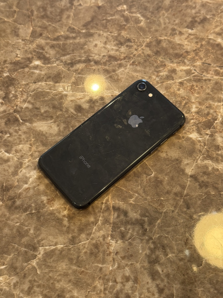 Apple iPhone8 64GB スペースグレイ MQ782J/A