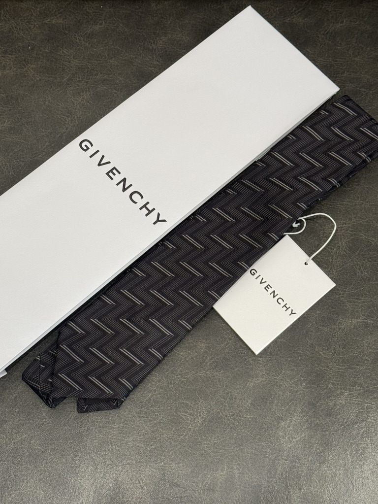 GIVENCHY ジバンシィ シルク ネクタイ