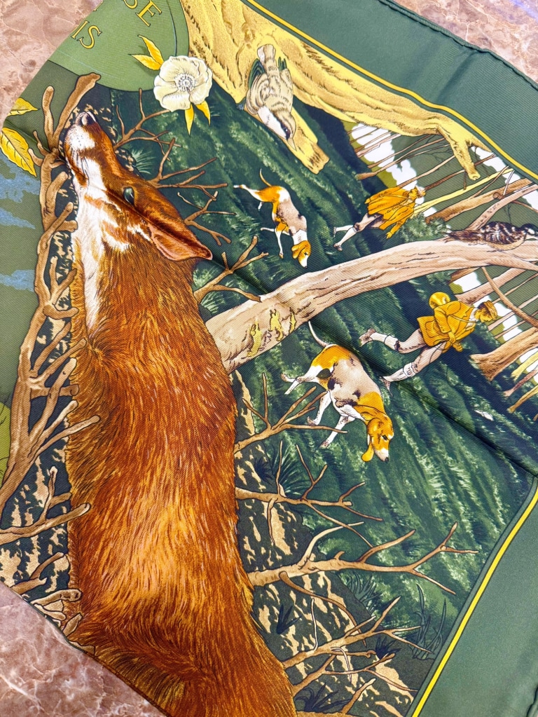 HERMES エルメス カレ90 CHASSE au BOIS スカーフ