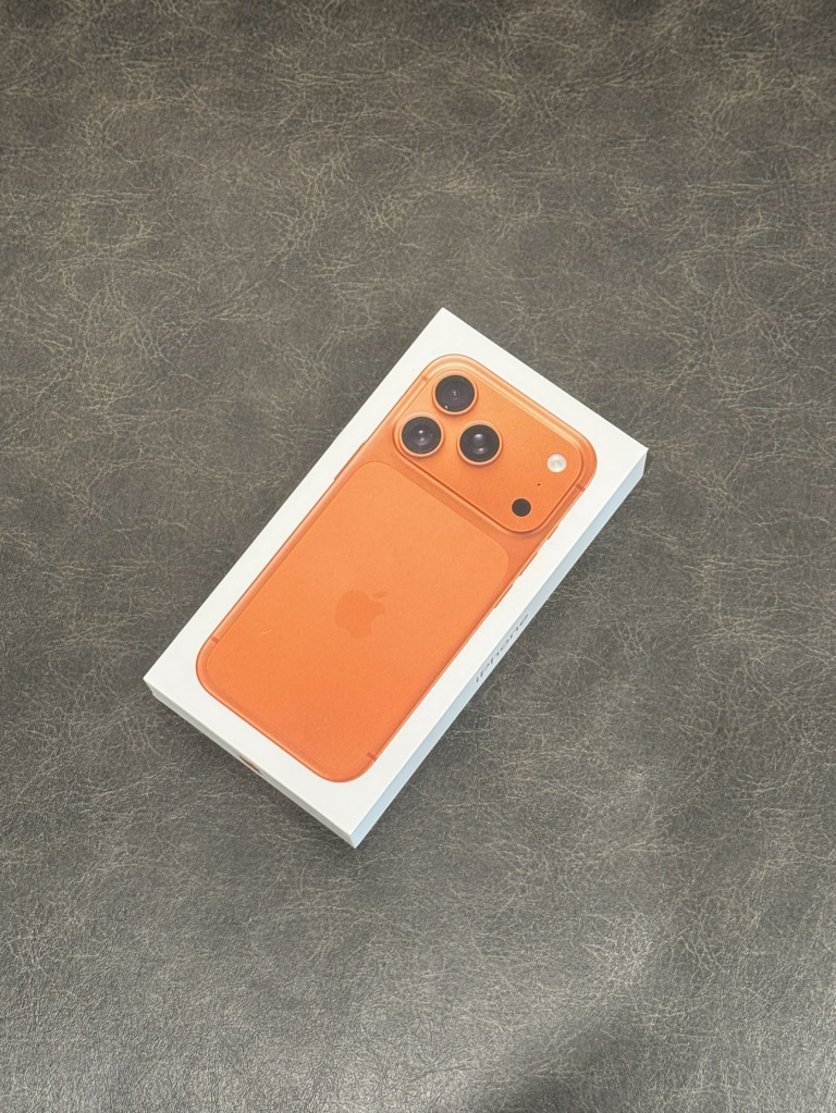 Apple iPhone17 Pro 512GB コズミックオレンジ MG8A4J/A