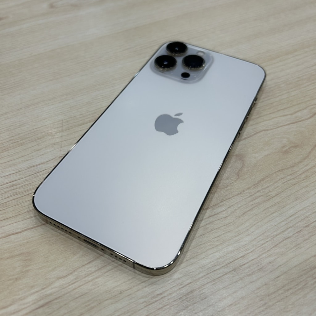 SIMロック解除(au) iPhone13 Pro Max 256GB ゴールド MLJA3J/A