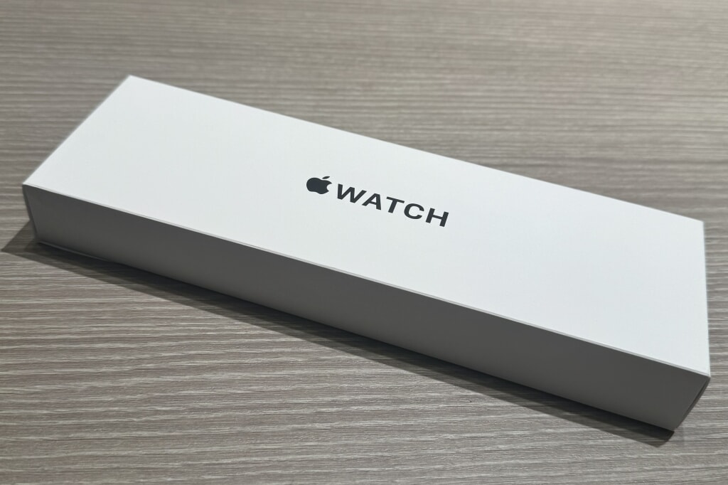 Apple Watch SE3 GPSモデル 40mm ミッドナイト アルミニウムケース ミッドナイトスポーツバンドMEH94J/A