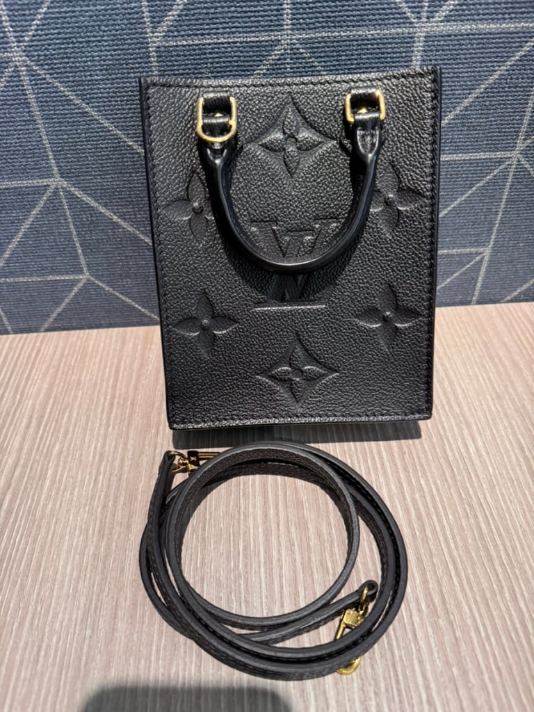 ヴィトン モノグラム・アンプラント プティット・サックプラ M80478