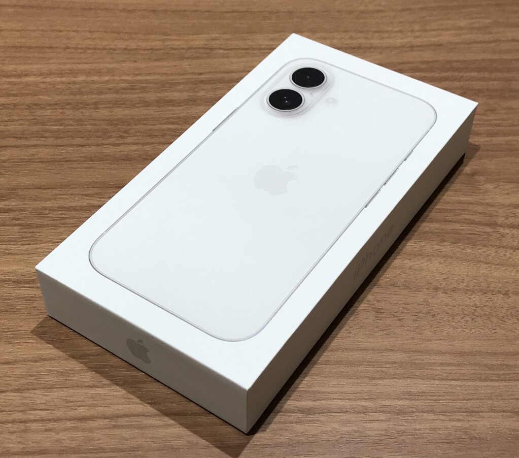 SIMロック解除(Softbank) iPhone16 128GB ホワイト MYDR3J/A