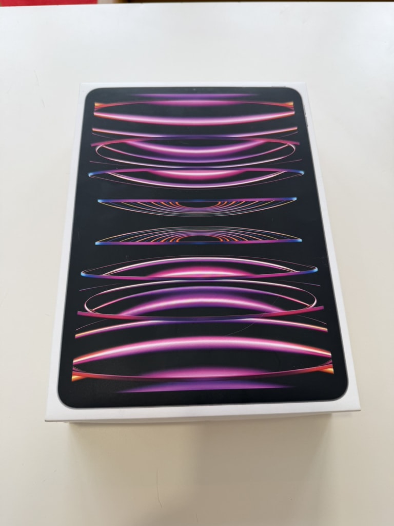 iPad Pro 11インチ 第4世代 Wi-Fi 128GB スペースグレイ MNXD3J/A