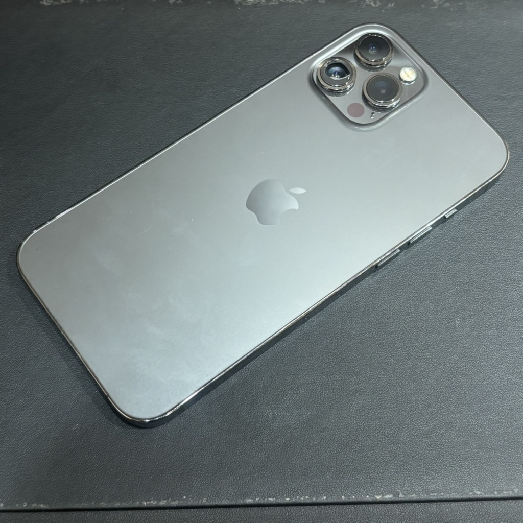 SIMロック解除済（au）iPhone12 Pro Max 256GB グラファイト MGCY3J/A