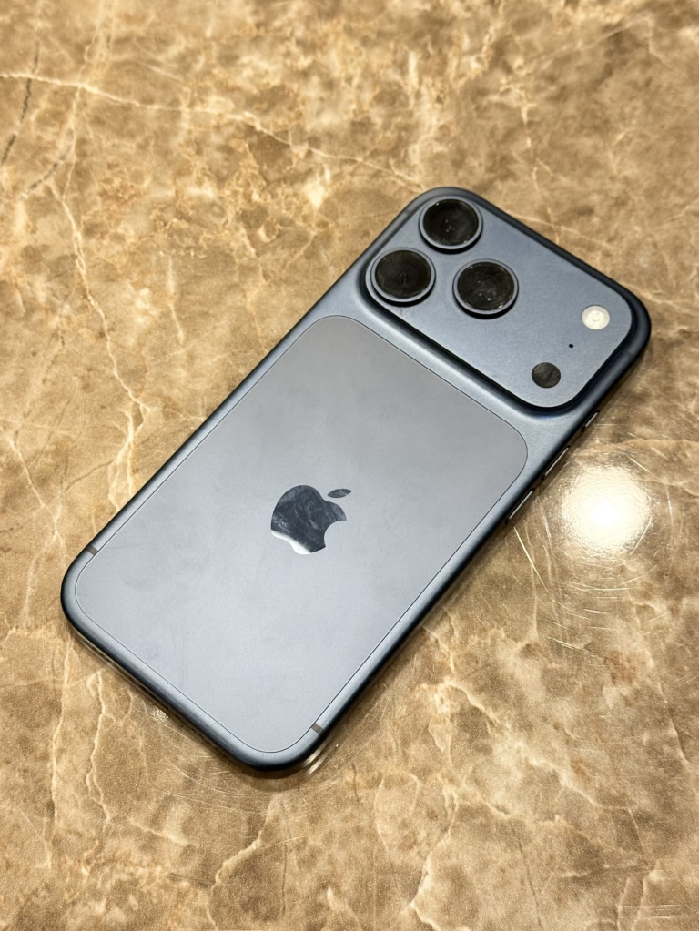 Apple iPhone17 Pro 512GB ディープブルー MG8C4J/A