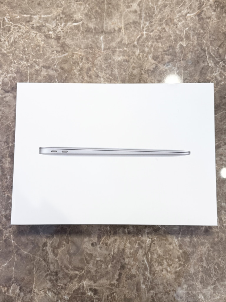 Apple MacBook Air A2179 (Retina 13-inch 2020) 16GB SSD1TB