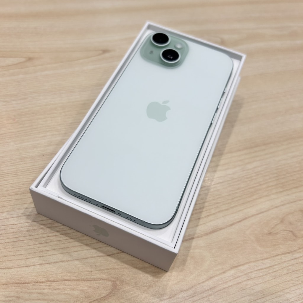 SIMロック解除(docomo) iPhone15 128GB グリーン MTMM3J/A