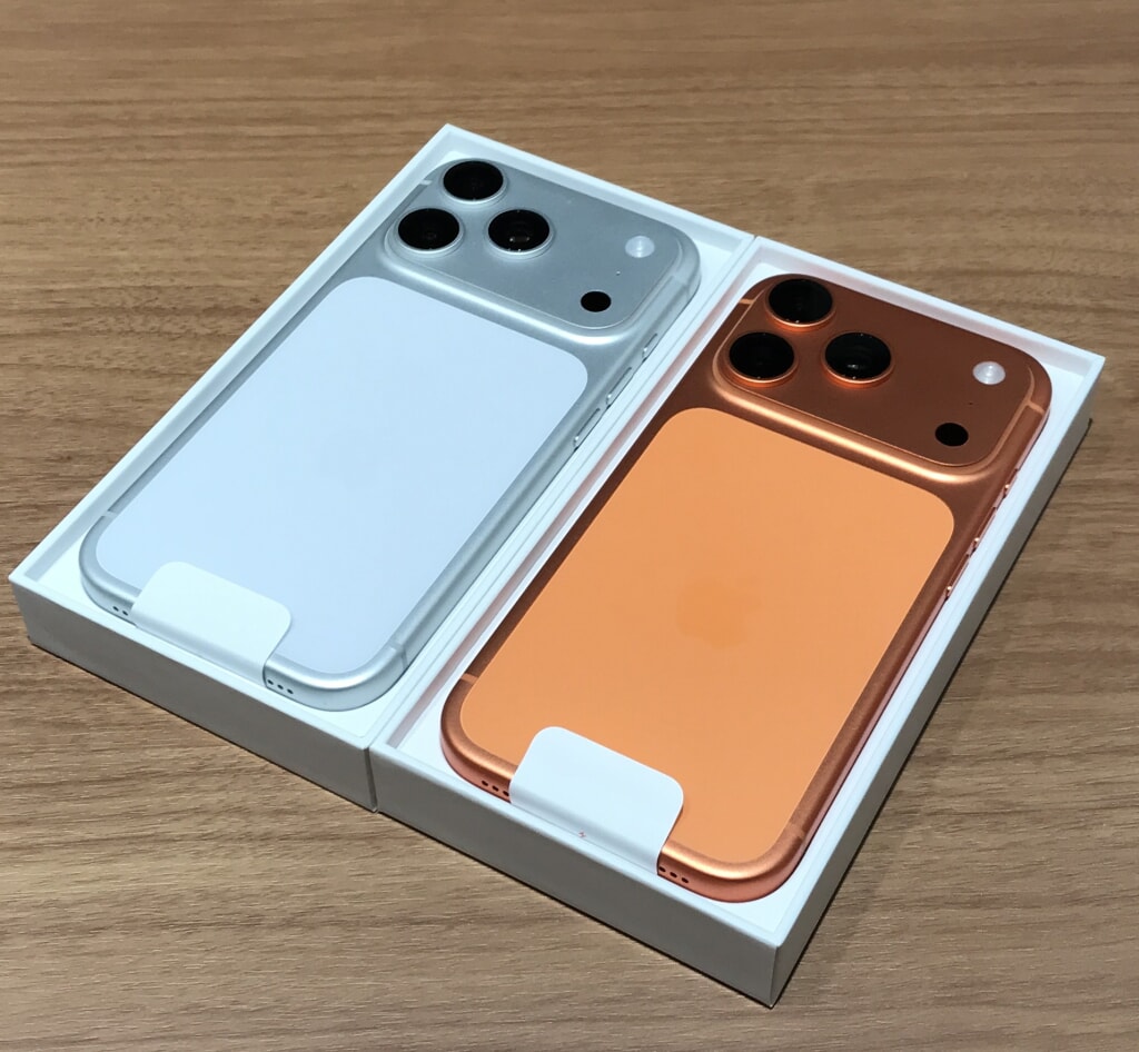SIMロック解除(Softbank)  iPhone17 Pro 256GB 2台