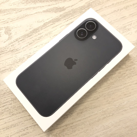 SIMロック解除(au) iPhone17 256GB ブラック MG674J/A