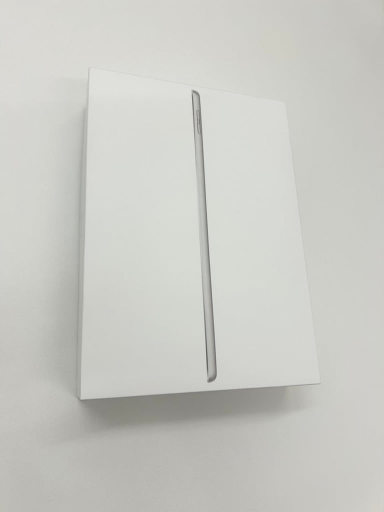 Apple iPad 第9世代 Wi-Fiモデル 64GB シルバー MK2L3J/A