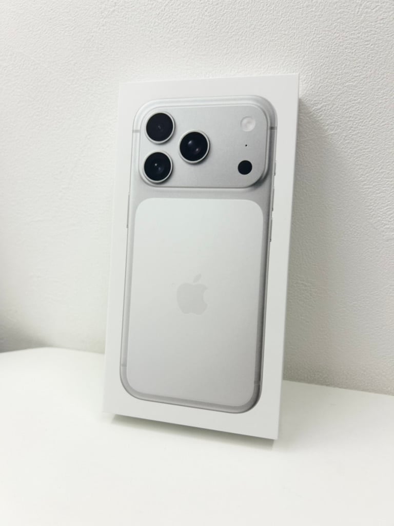 国内版SIMフリー iPhone17 Pro 512GB シルバー MG894J/A