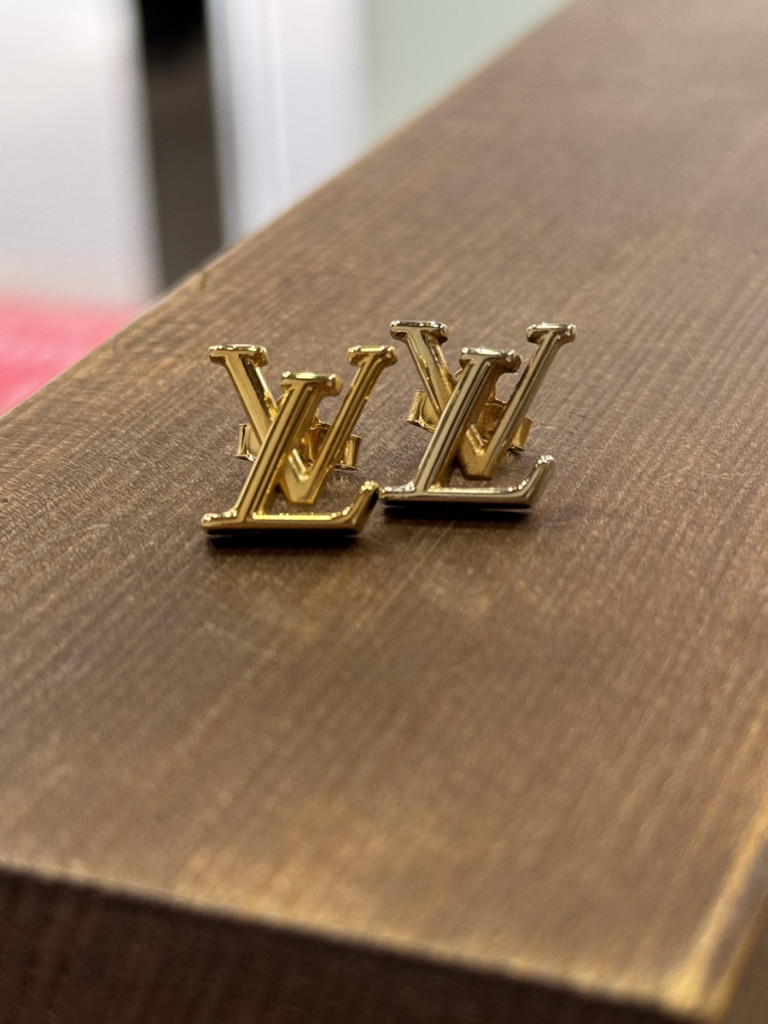 ルイヴィトン ピアス・LV アイコニック M00743