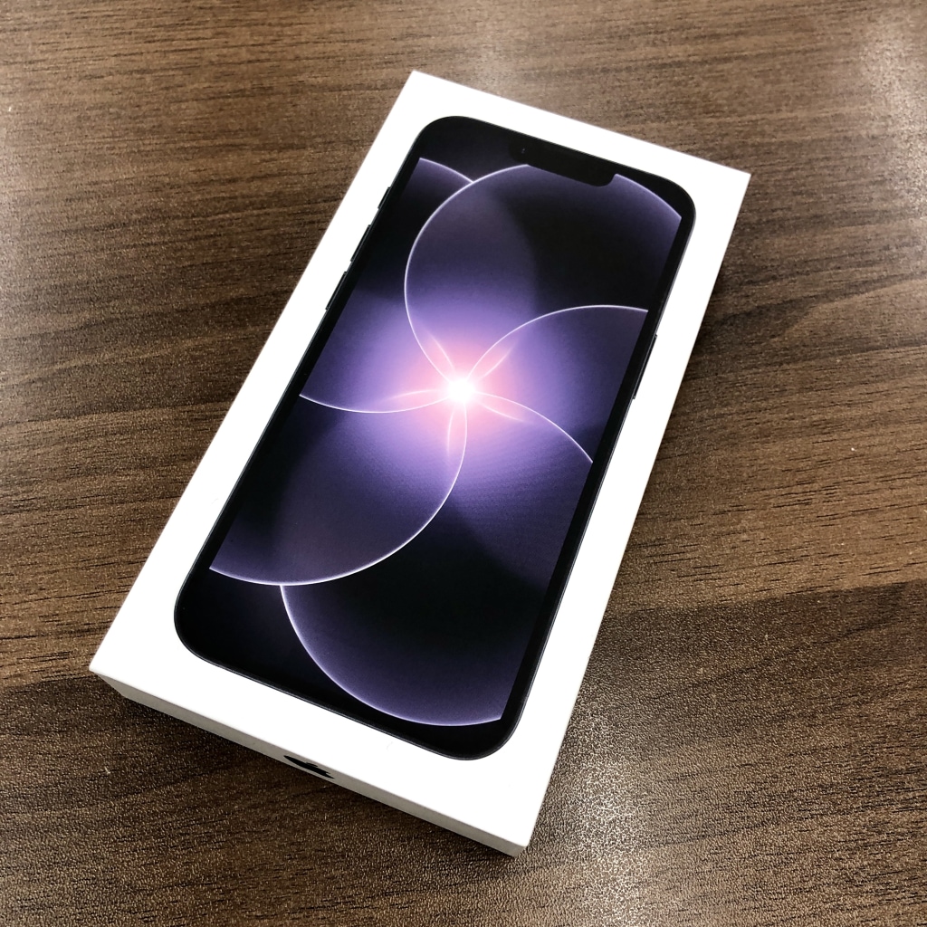 Softbank/SIMロック解除 iPhone17e 256GB ブラック MHRN4J/A