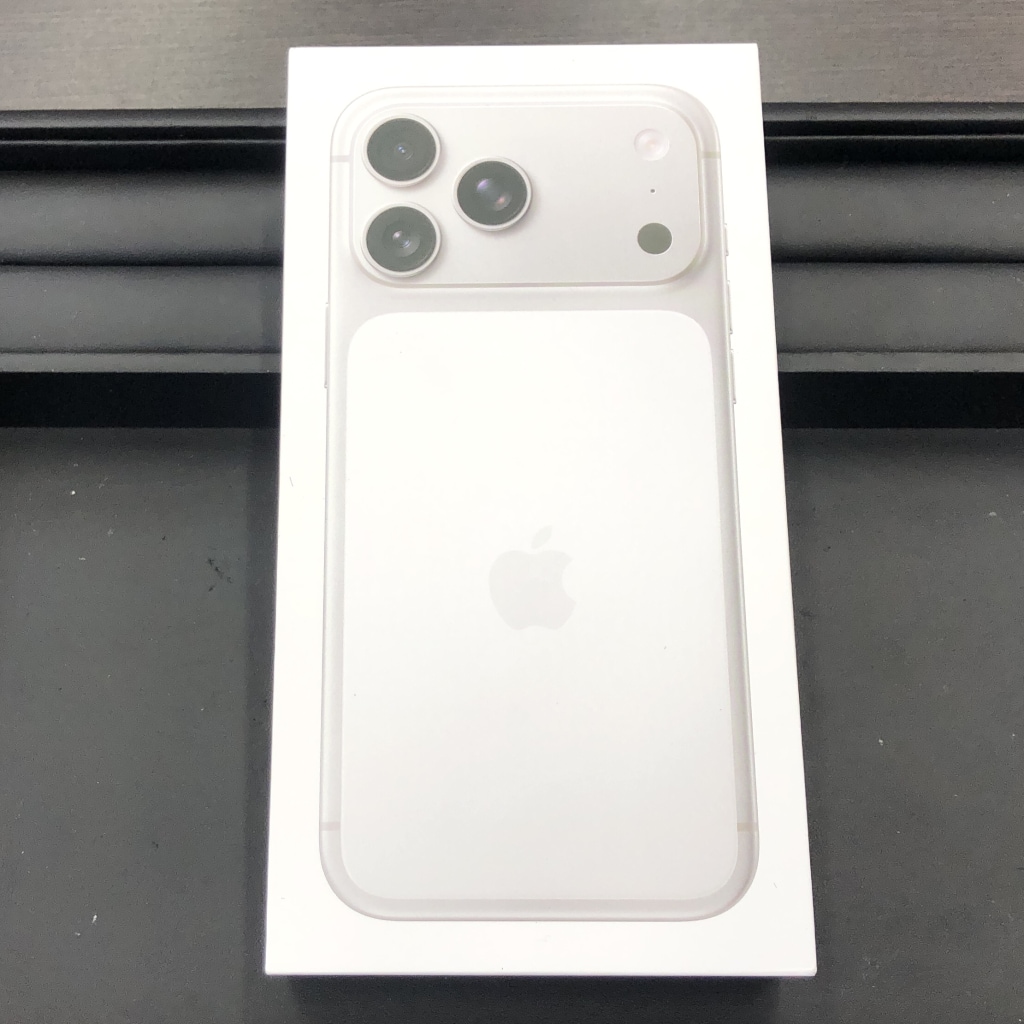 国内版SIMフリー iPhone17 Pro Max 256GB シルバー MFY84J/A