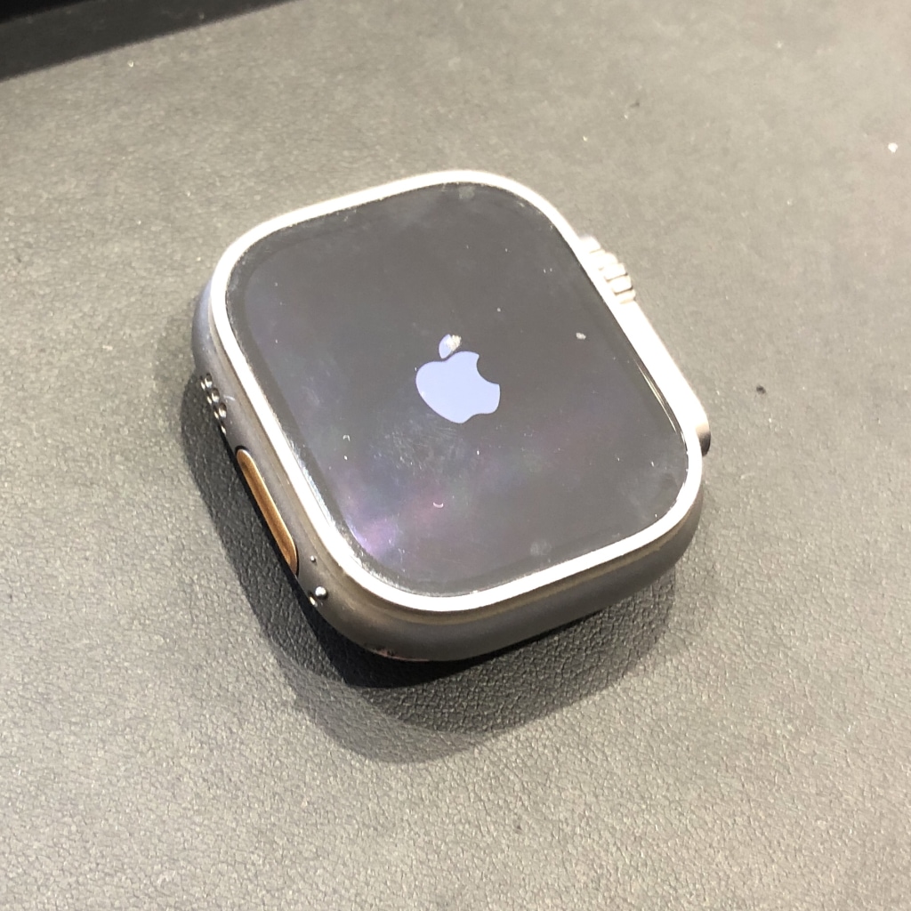 Apple Watch Ultra 2 GPS + Cellular チタニウム 49mm MREG3J/A