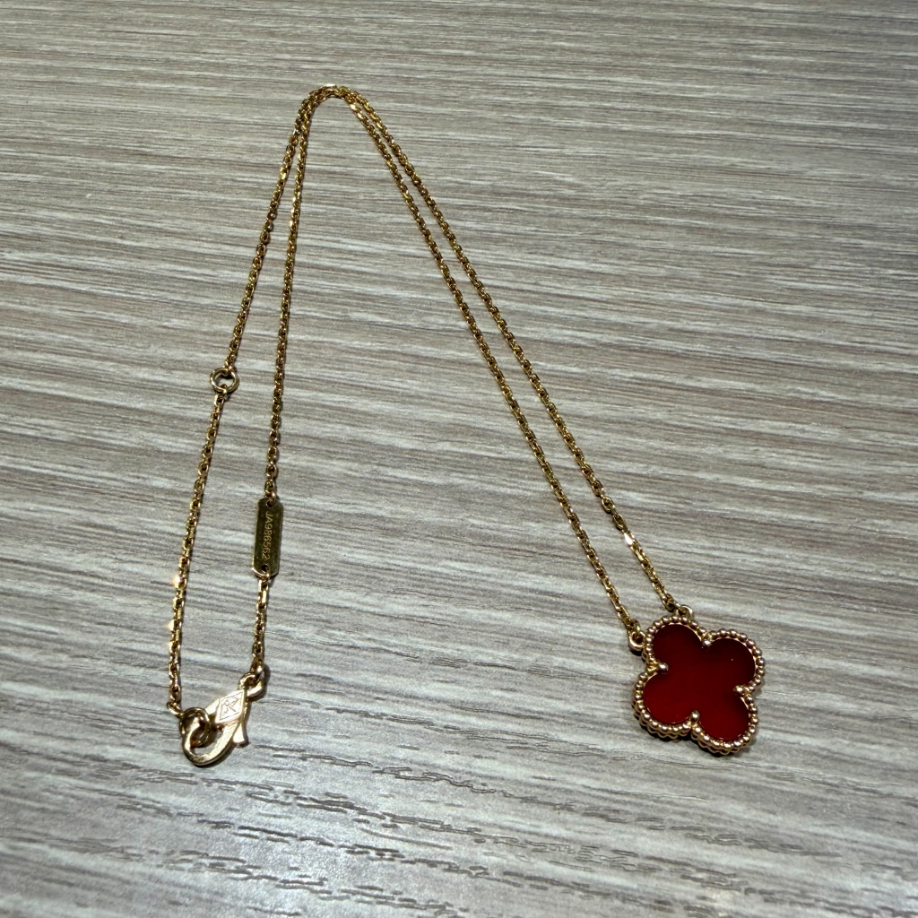 ヴァンクリーフ＆アーペル ヴィンテージアルハンブラ カーネリアン ネックレス 750